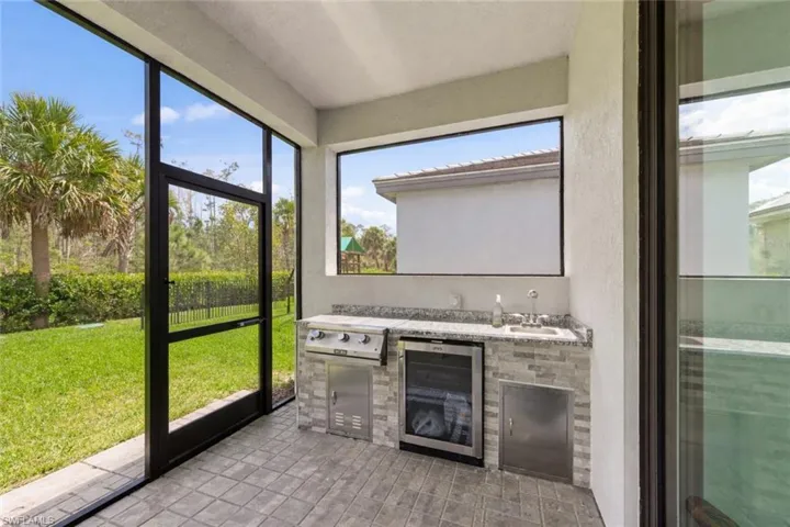 outdoor kitchen