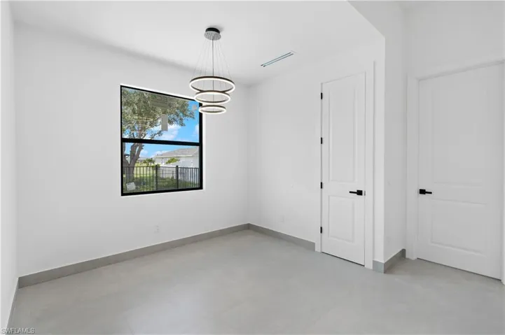 216 Nw 10th Ter, Cape Coral, Florida 33993