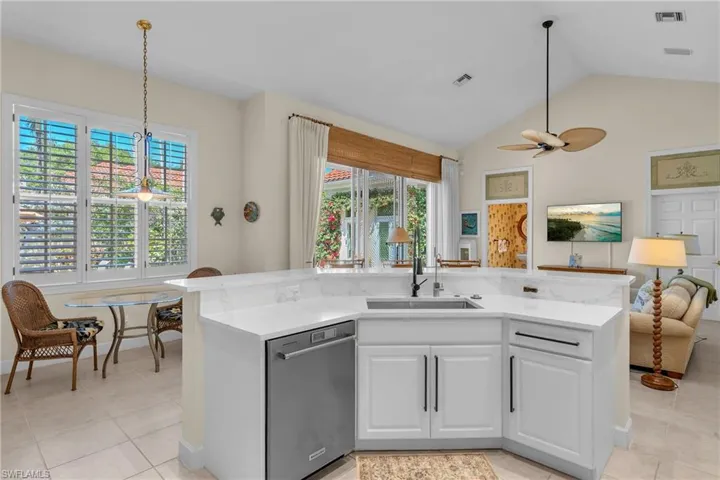 7060 Verde Way, Naples, Florida 34108