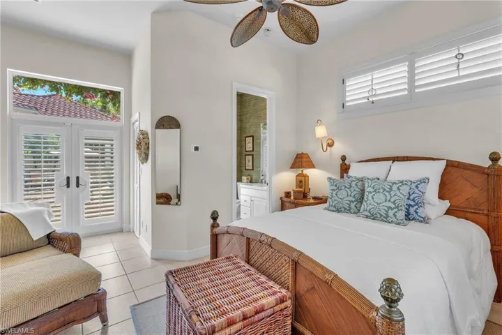 7060  VERDE  WAY, Naples, FL 34108