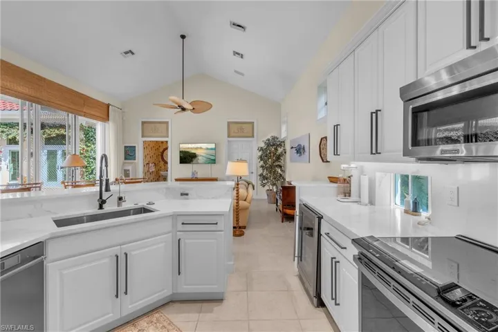 7060 Verde Way, Naples, Florida 34108