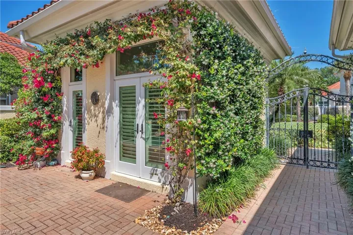 7060 Verde Way, Naples, Florida 34108