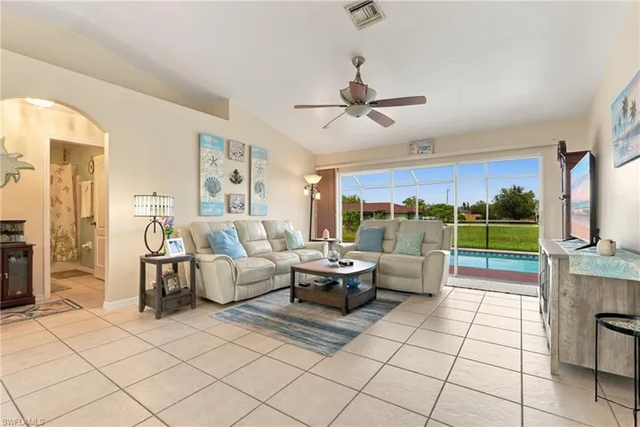 1312 Sw 7th Ct, Cape Coral, Florida 33991