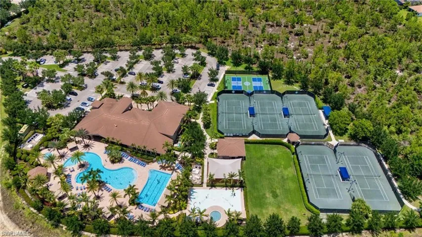 2882 Cinnamon Bay Cir, Naples, Florida 34119