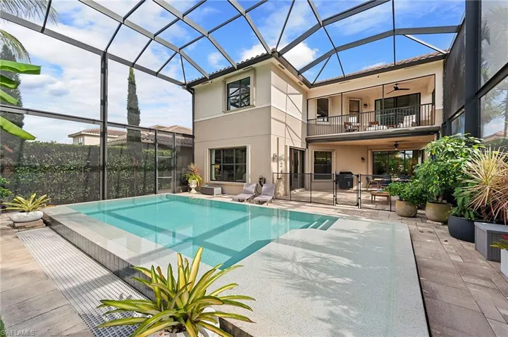 2882 Cinnamon Bay Cir, Naples, Florida 34119