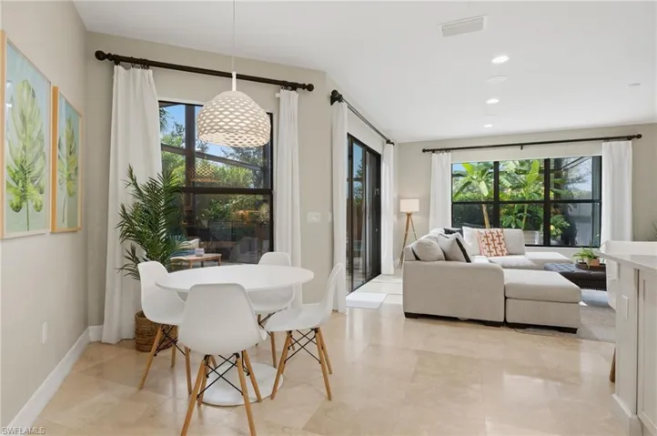 2882 Cinnamon Bay Cir, Naples, Florida 34119