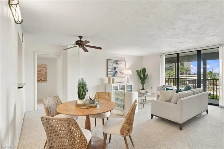11030 Gulf Shore Dr 104, Naples, Florida 34108