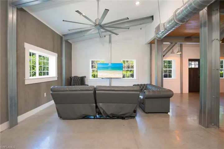 1301 Ivy Way, Naples, Florida 34117