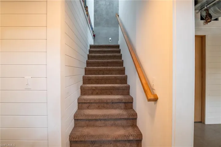 1301 Ivy Way, Naples, Florida 34117