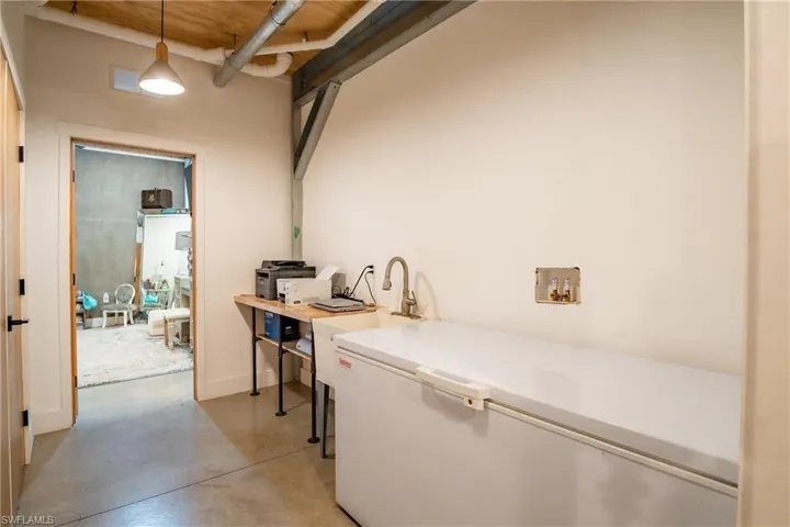 1301 Ivy Way, Naples, Florida 34117