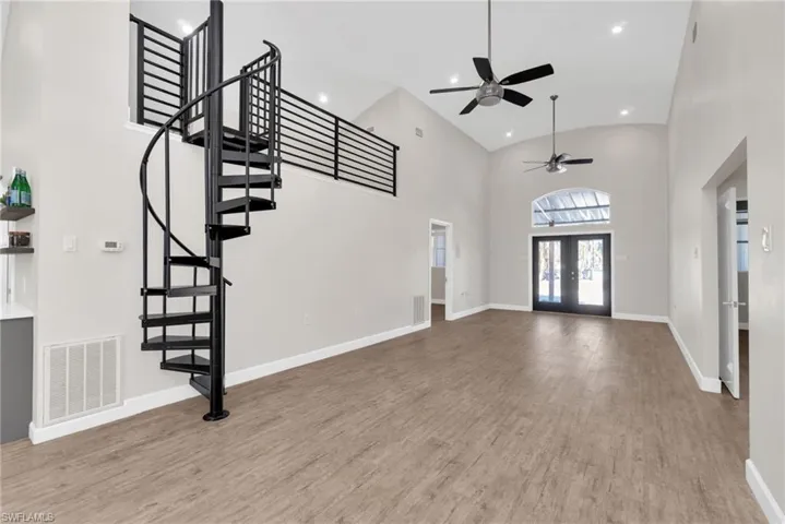 2330  14th NE AVE, Naples, FL 34120
