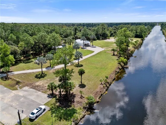 2330  14th NE AVE, Naples, FL 34120