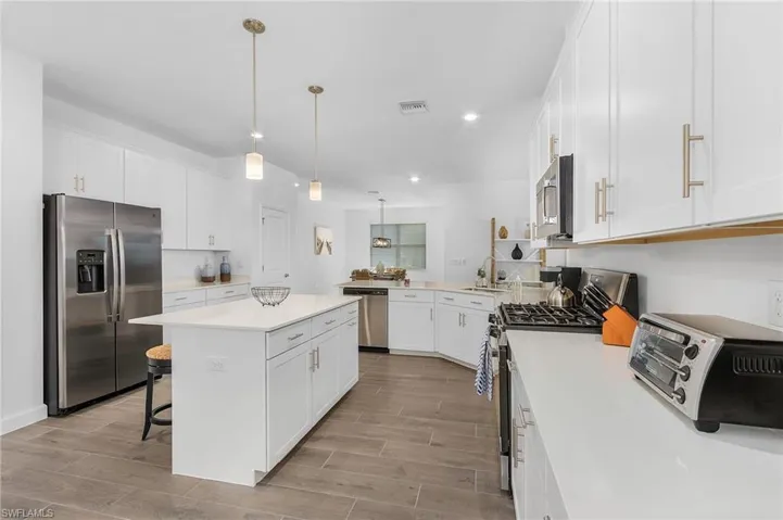 20210 Kingmont Dr, Estero, Florida 33913