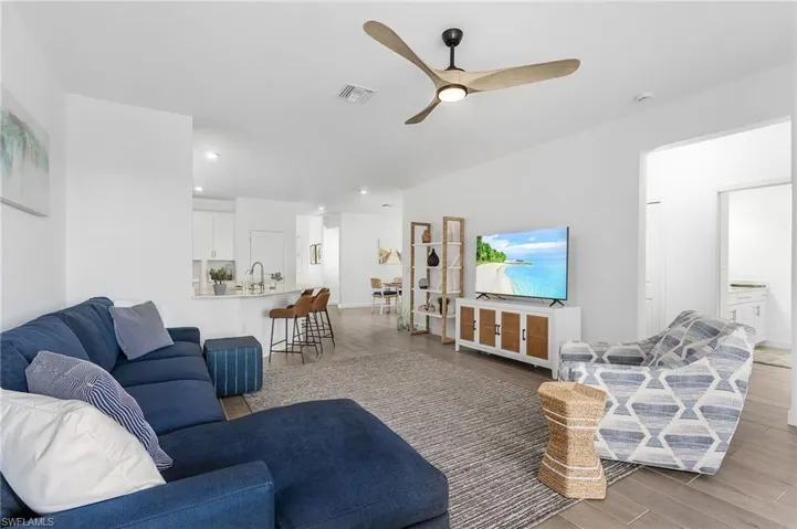 20210 Kingmont Dr, Estero, Florida 33913