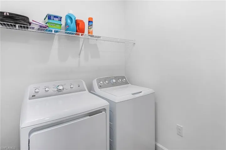 20210 Kingmont Dr, Estero, Florida 33913