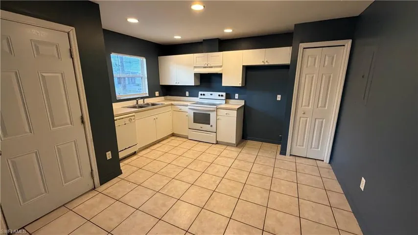2219 Leda Ave S, Lehigh Acres, Florida 33973
