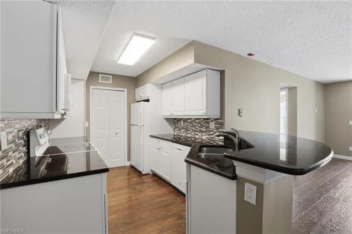 13605  Eagle Ridge  DR, Fort Myers, FL 33912