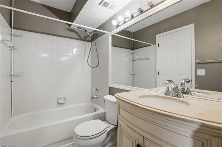 13605  Eagle Ridge  DR, Fort Myers, FL 33912