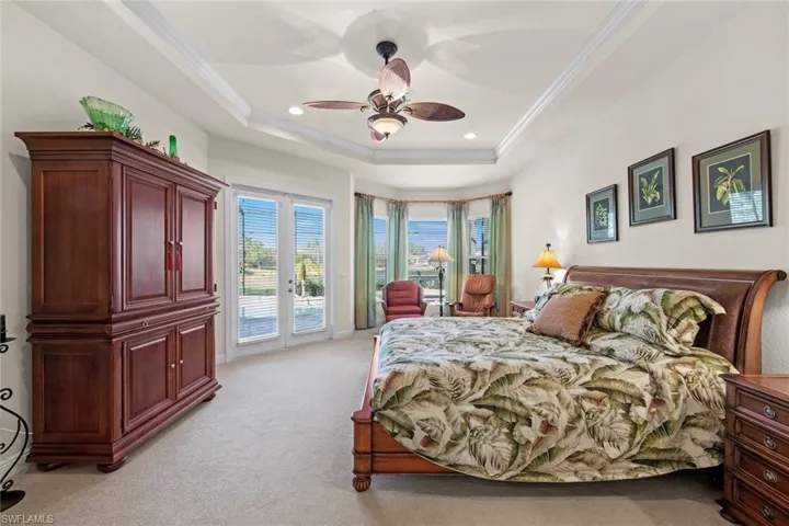 Master bedroom w/French doors leading to lanai