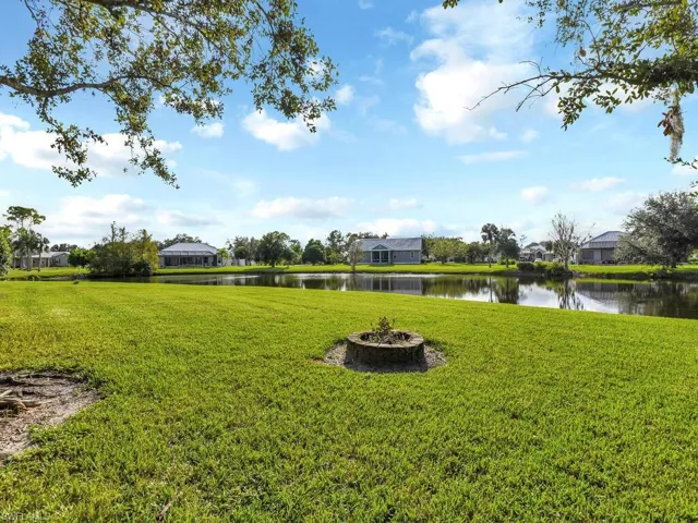 Backyard w/ Fire Pit