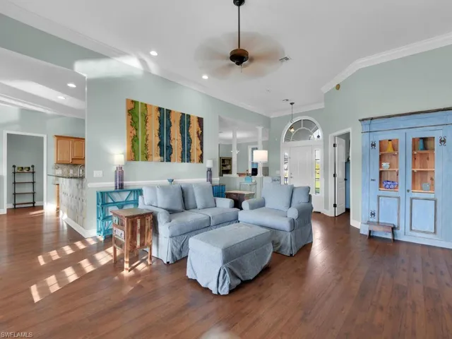 Crown Molding