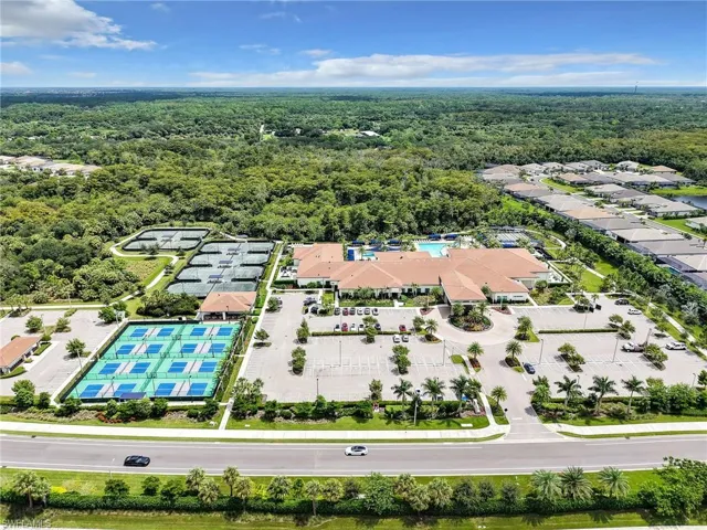 11268 Daphne Ct, Naples, Florida 34120