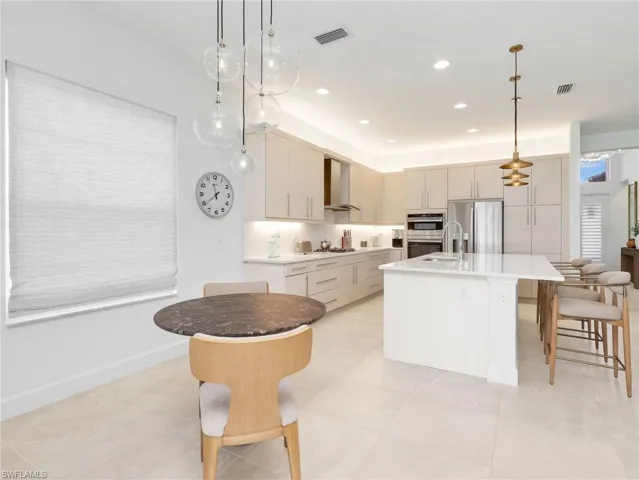 11268 Daphne Ct, Naples, Florida 34120