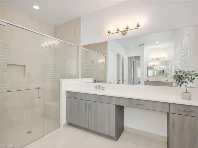 11268 Daphne Ct, Naples, Florida 34120