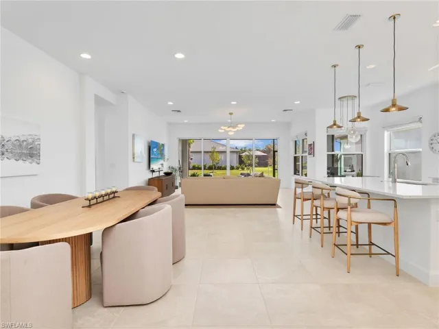 11268 Daphne Ct, Naples, Florida 34120