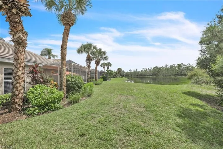 8134 Woodridge Pointe Dr, Fort Myers, Florida 33912