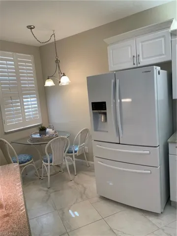 8405  Excalibur  CIR, Naples, FL 34108