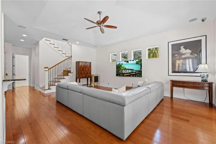 6320 English Oaks Ln, Naples, Florida 34119