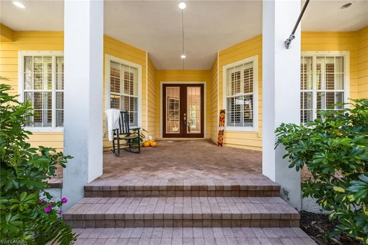 6320 English Oaks Ln, Naples, Florida 34119
