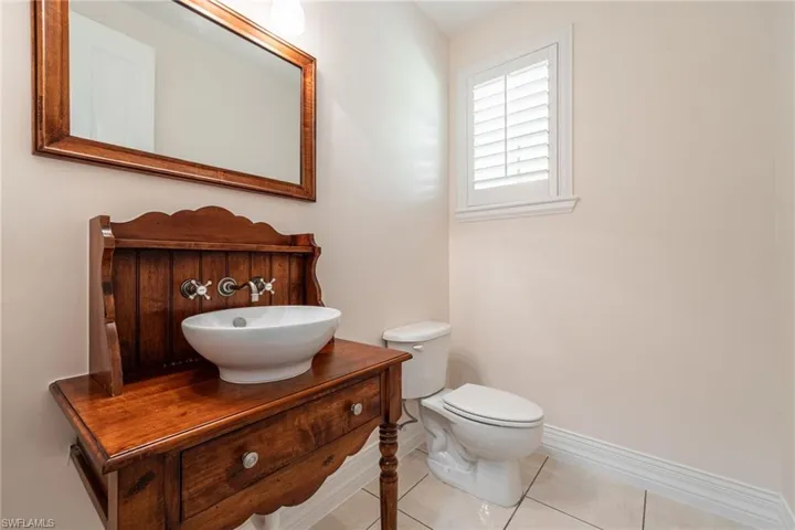 6320 English Oaks Ln, Naples, Florida 34119