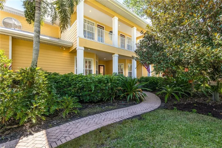 6320 English Oaks Ln, Naples, Florida 34119
