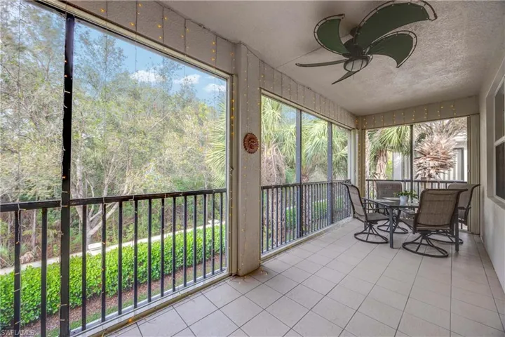 Sunroom with ceiling fan