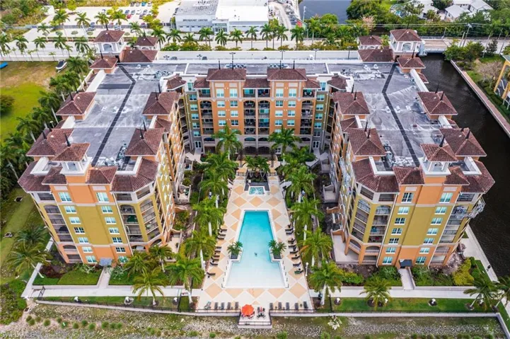 2825 Palm Beach Blvd 719, Fort Myers, Florida 33916