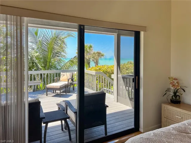 412  Gulf Bend  DR, Upper Captiva, FL 33924