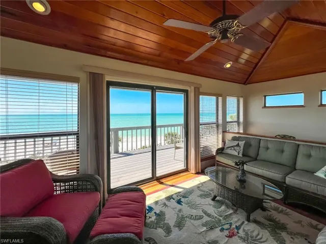 412  Gulf Bend  DR, Upper Captiva, FL 33924