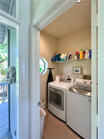 412  Gulf Bend  DR, Upper Captiva, FL 33924
