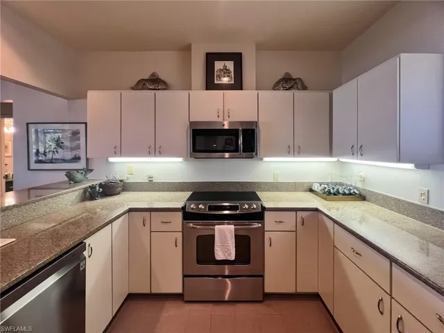 412  Gulf Bend  DR, Upper Captiva, FL 33924