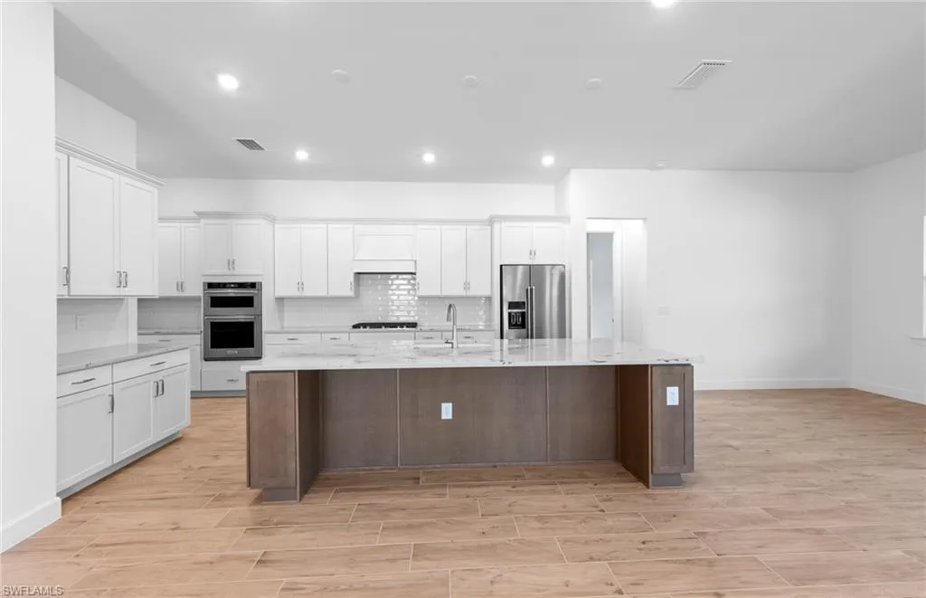 6992 Chapel Creek LN, North Fort Myers, FL 33917,225055995