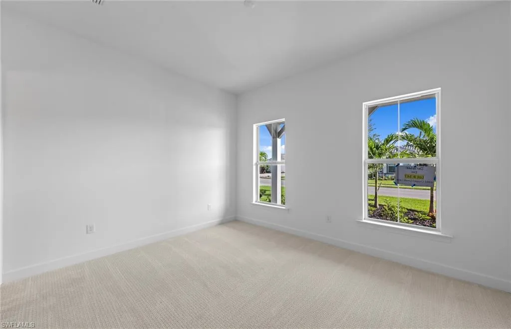 6992 Chapel Creek LN, North Fort Myers, FL 33917,225055995