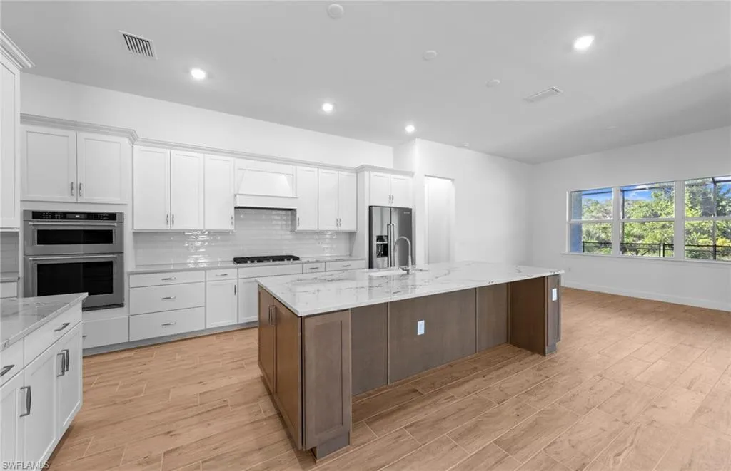 6992 Chapel Creek LN, North Fort Myers, FL 33917,225055995