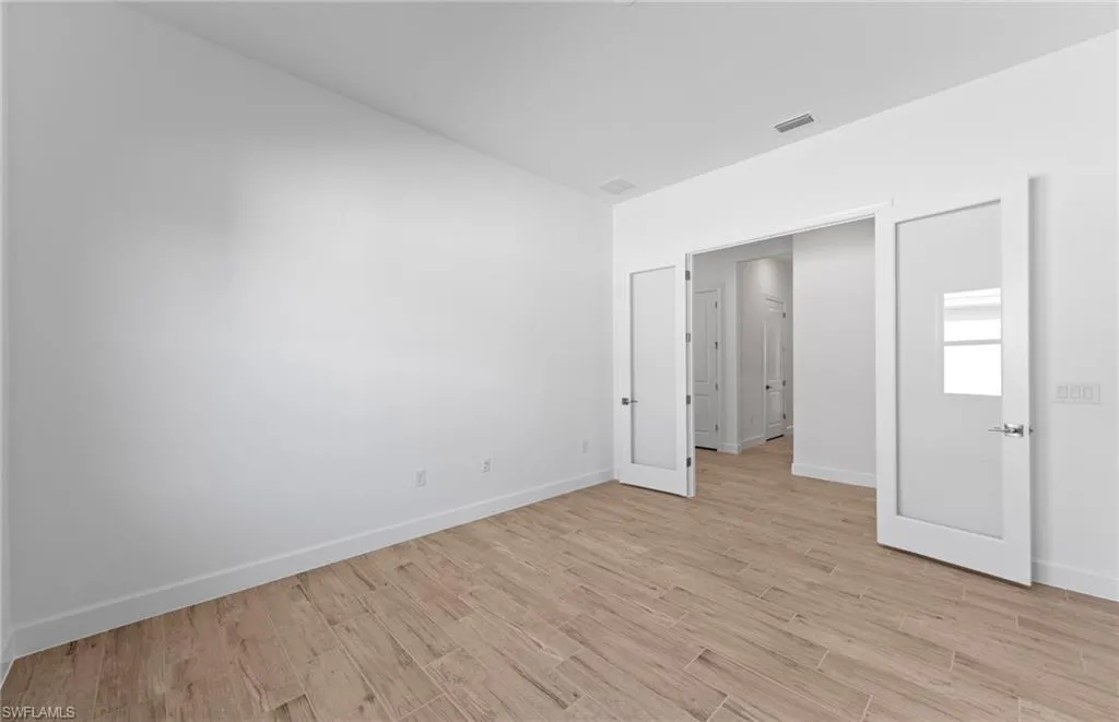 6992 Chapel Creek LN, North Fort Myers, FL 33917,225055995
