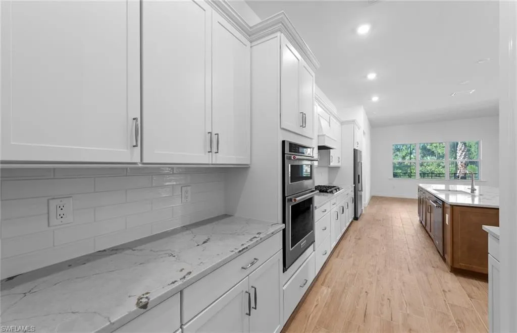 6992 Chapel Creek LN, North Fort Myers, FL 33917,225055995