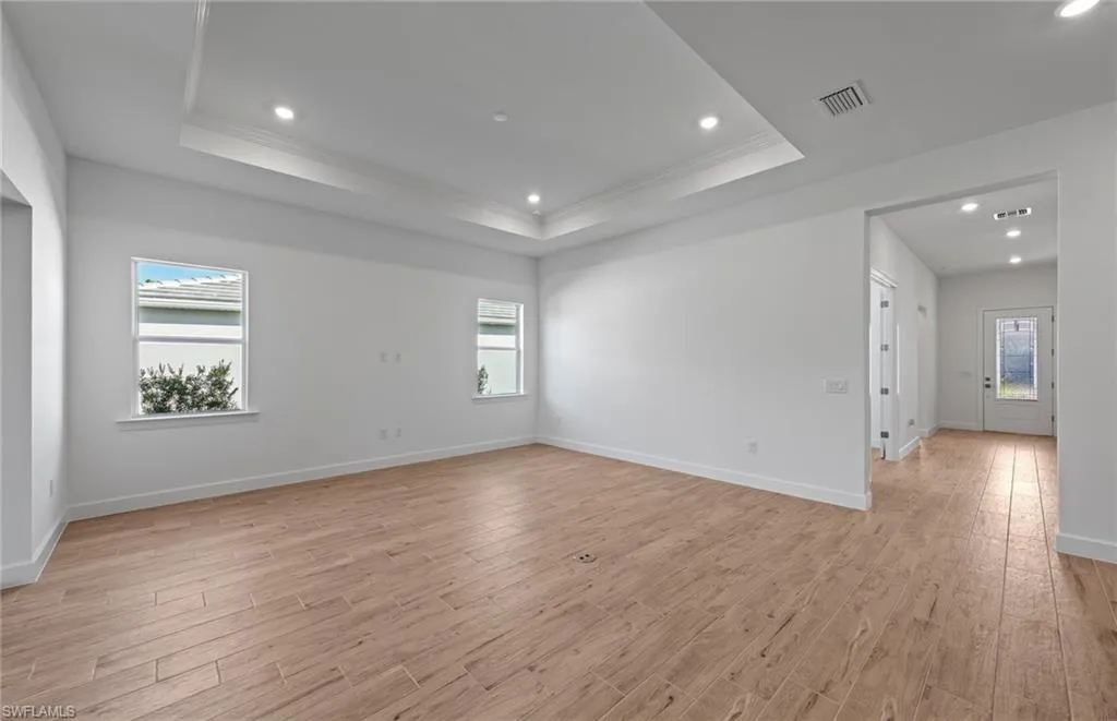 6992 Chapel Creek LN, North Fort Myers, FL 33917,225055995