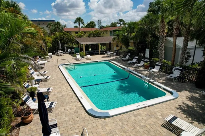 8141 Country Rd # 103, Fort Myers Fl 33919
