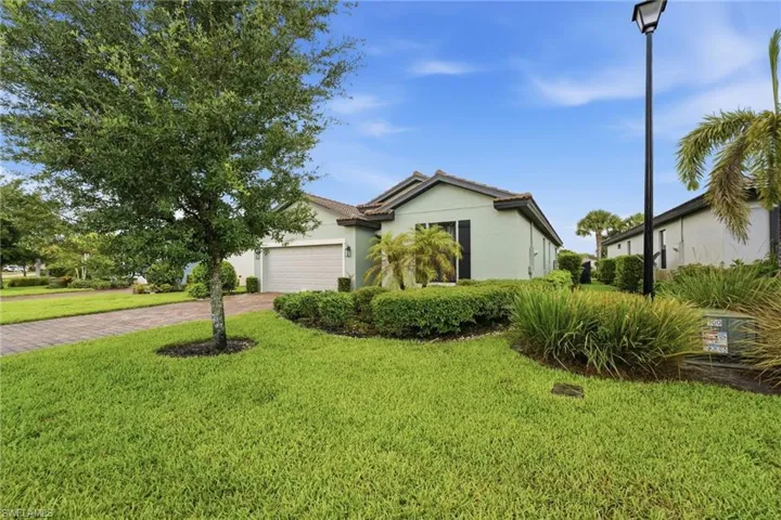 16095 Mistflower Dr, Alva, Florida 33920