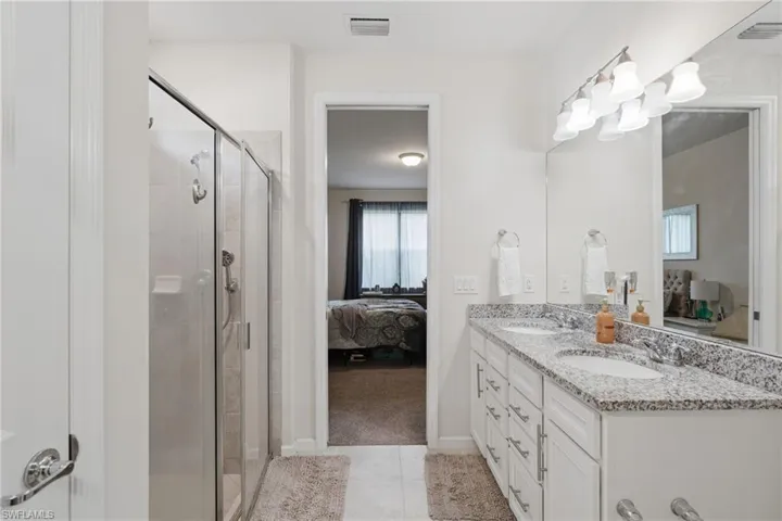 16095 Mistflower Dr, Alva, Florida 33920
